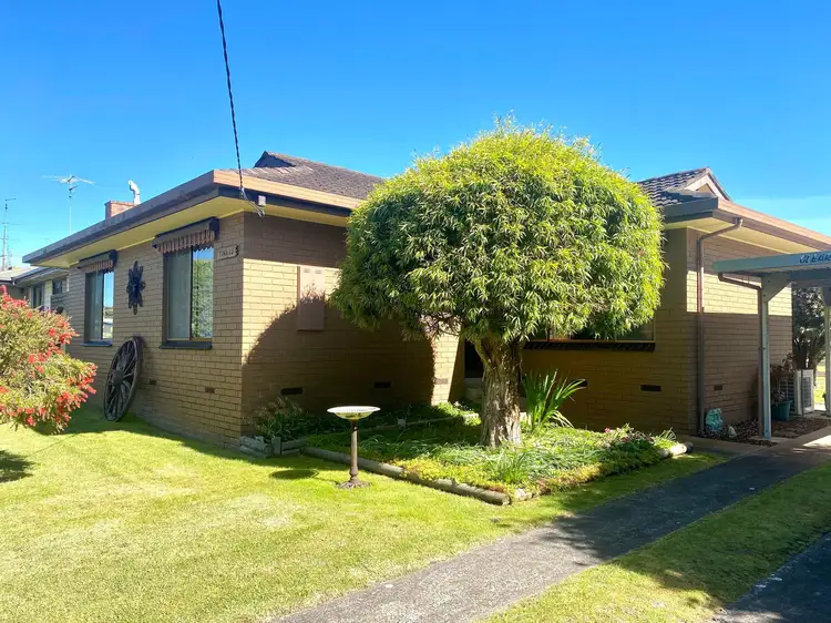 8 White Street, Casterton VIC 3311