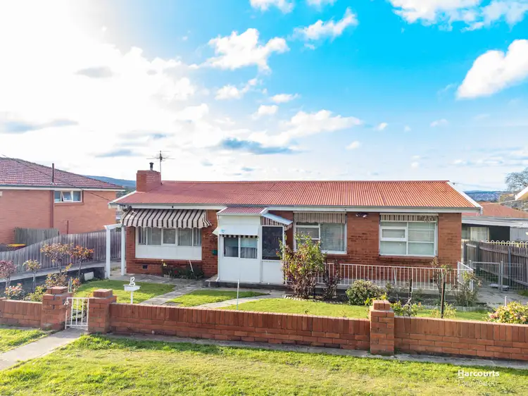 12 Paringa Avenue, Newnham TAS 7248