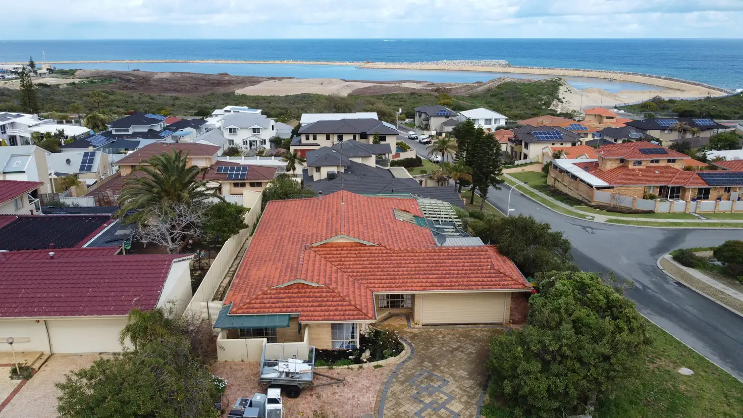 Main view of Homely house listing, 2 Volunteer Place, Ocean Reef WA 6027