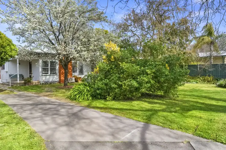 Main view of Homely house listing, 8 Quantrill Avenue, Benalla VIC 3672