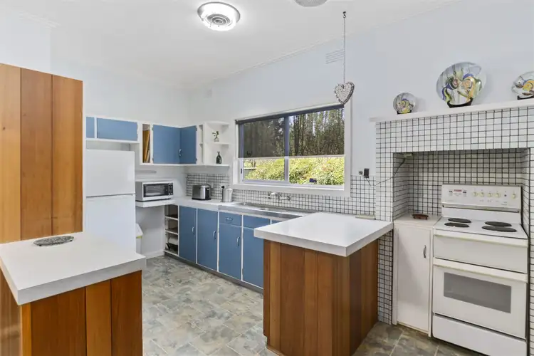 Sixth view of Homely house listing, 8 Quantrill Avenue, Benalla VIC 3672