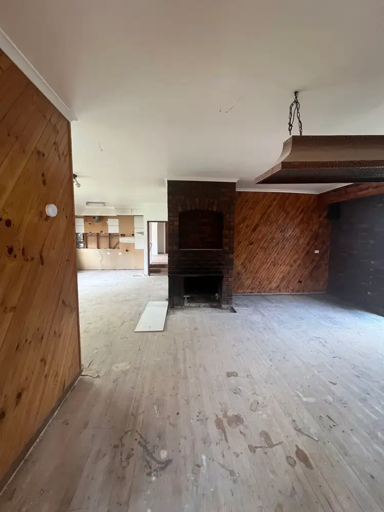 Second view of Homely house listing, 10 Rutherglen Road, Vermont South VIC 3133