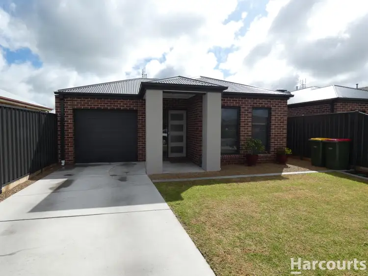 Main view of Homely townhouse listing, 1/27 Henry Street, Horsham VIC 3400