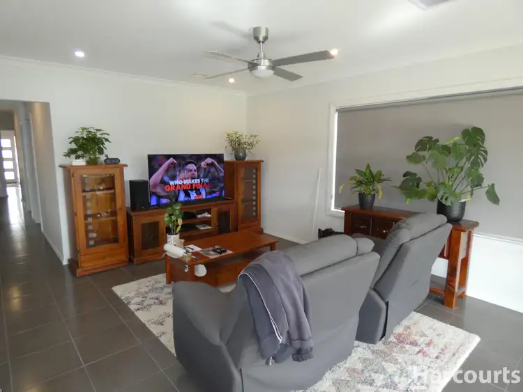 Third view of Homely townhouse listing, 1/27 Henry Street, Horsham VIC 3400