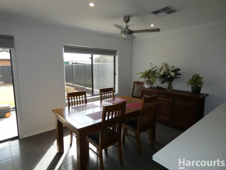 Fourth view of Homely townhouse listing, 1/27 Henry Street, Horsham VIC 3400
