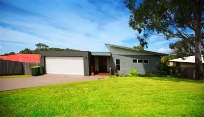 31 Lakeside Drive, Hidden Valley QLD