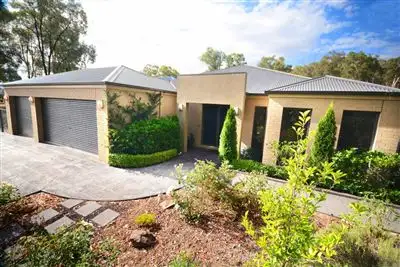 9 Blue Bonnet Way, Wodonga VIC