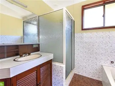 Seventh view of Homely house listing, 19 Thirroul Road, Kanahooka NSW