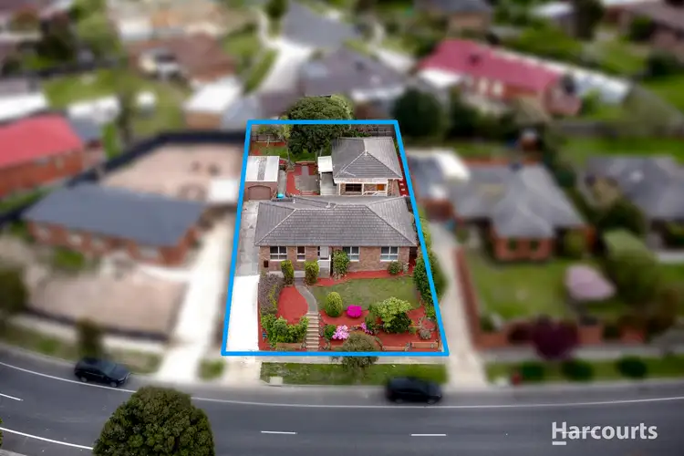 Main view of Homely house listing, 33 Ravenhill Crescent, Endeavour Hills VIC 3802