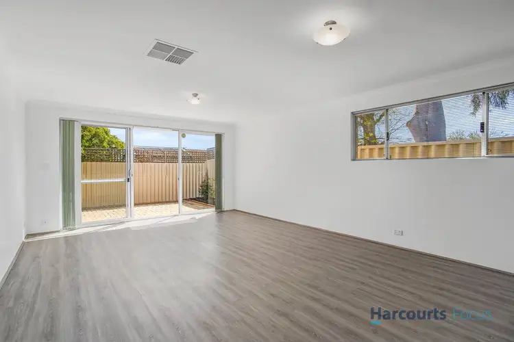 Fifth view of Homely house listing, 2/12 Montes Square, Riverton WA 6148