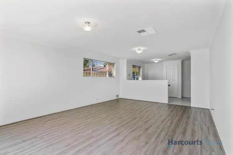 Sixth view of Homely house listing, 2/12 Montes Square, Riverton WA 6148