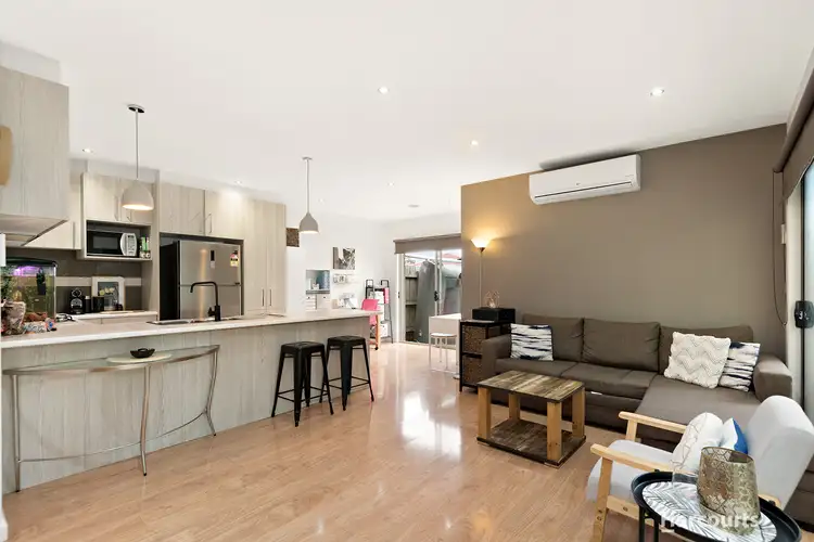Main view of Homely unit listing, 2/1 Moffat Close, Endeavour Hills VIC 3802