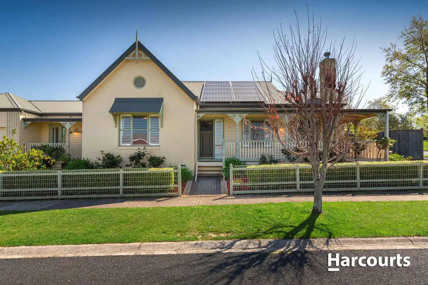 Main view of Homely house listing, 21 Stirling Circuit, Beaconsfield VIC 3807