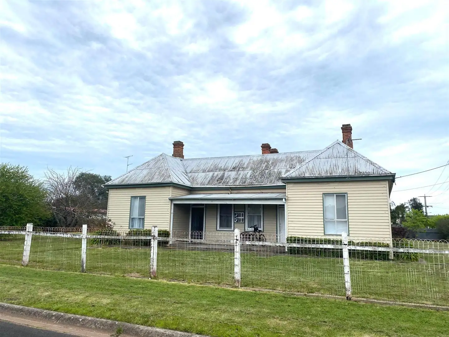 Main view of Homely semi-detached listing, 25 McPherson Street, Casterton VIC 3311