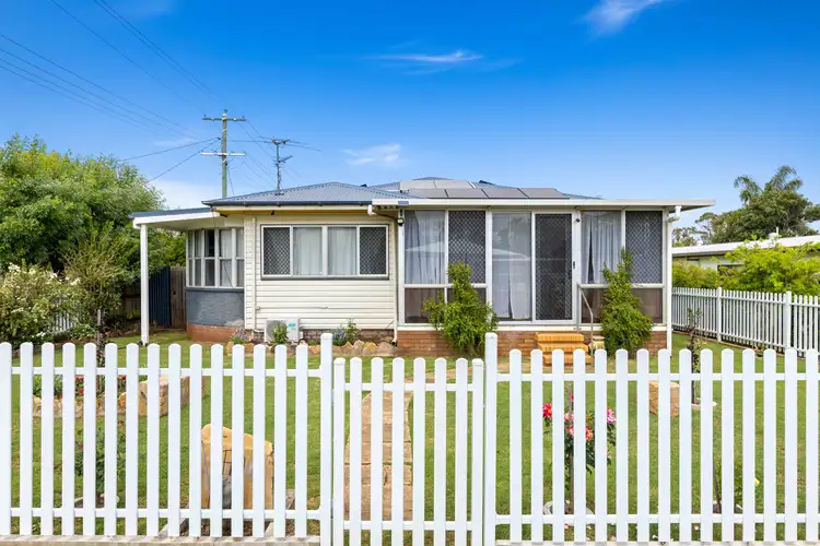 10 Aylmer Street, Oakey QLD 4401