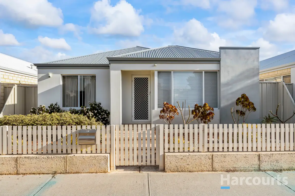 Main view of Homely house listing, 32 Barro Bend, Yanchep WA 6035