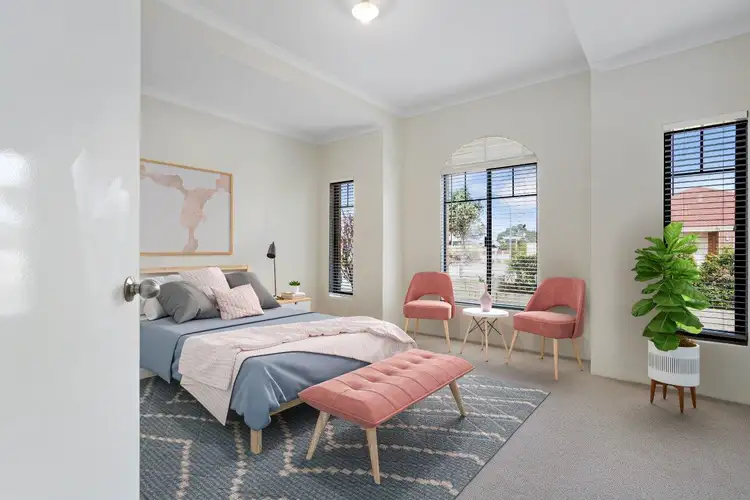 Sixth view of Homely house listing, 17 Splendens Turn, Halls Head WA 6210