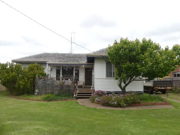 5 Airey Street, Manjimup WA 6258