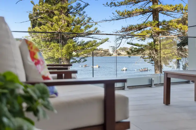 Fourth view of Homely apartment listing, 2/9 The Esplanade, Mount Pleasant WA 6153