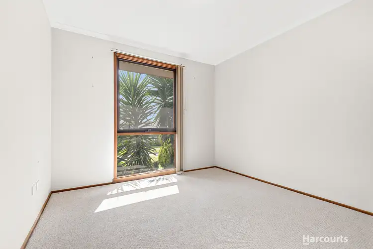Fifth view of Homely house listing, 5 Elder Close, Hallam VIC 3803