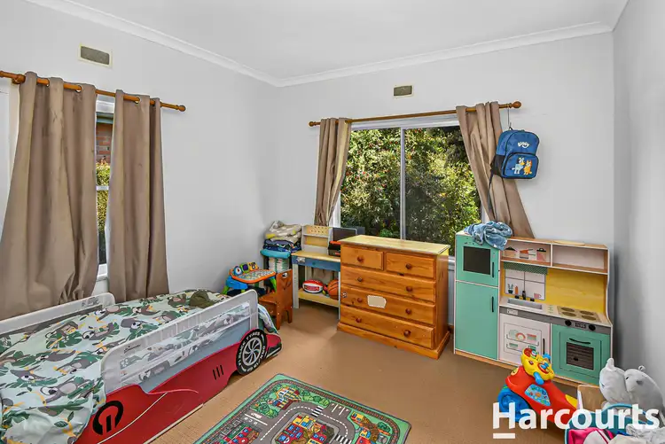 Seventh view of Homely house listing, 1 Sinclair Place, Horsham VIC 3400