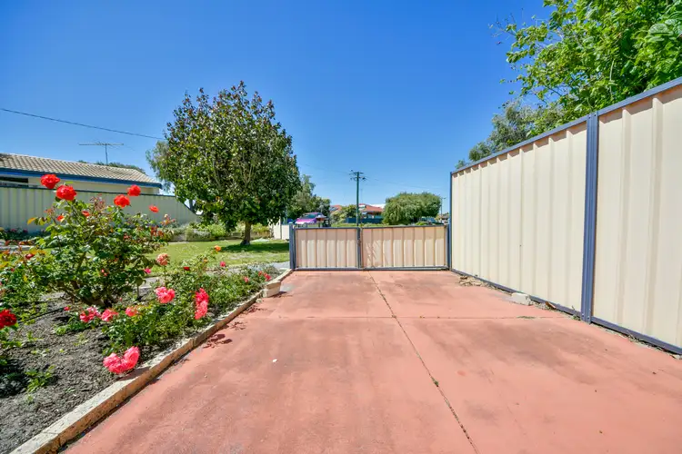 Fourth view of Homely house listing, 18 Ludlow Way, Warnbro WA 6169