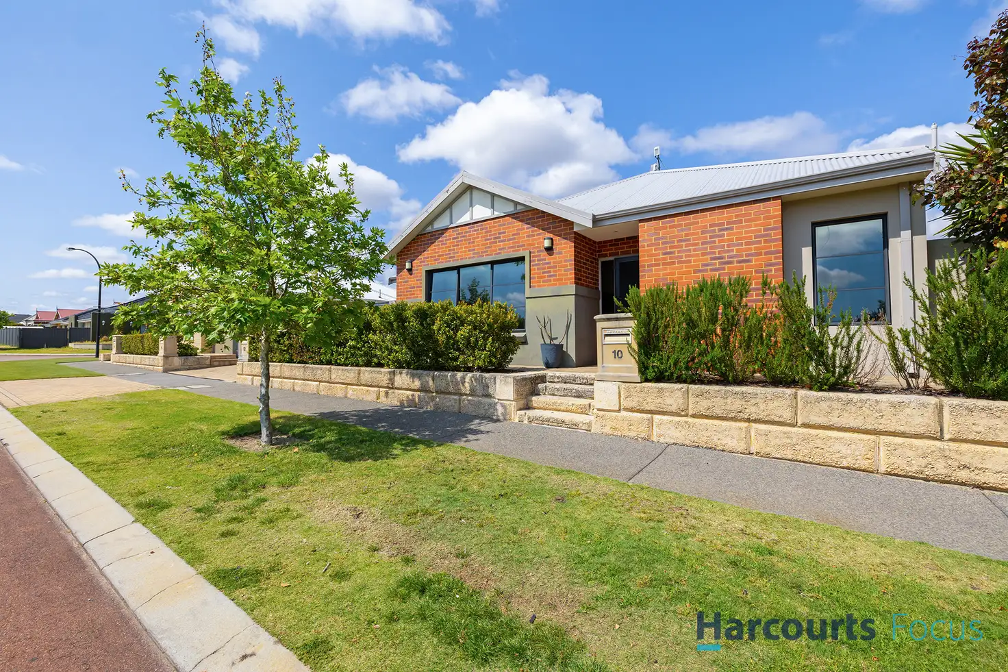 Main view of Homely house listing, 10 Beechwood Circle, Aveley WA 6069