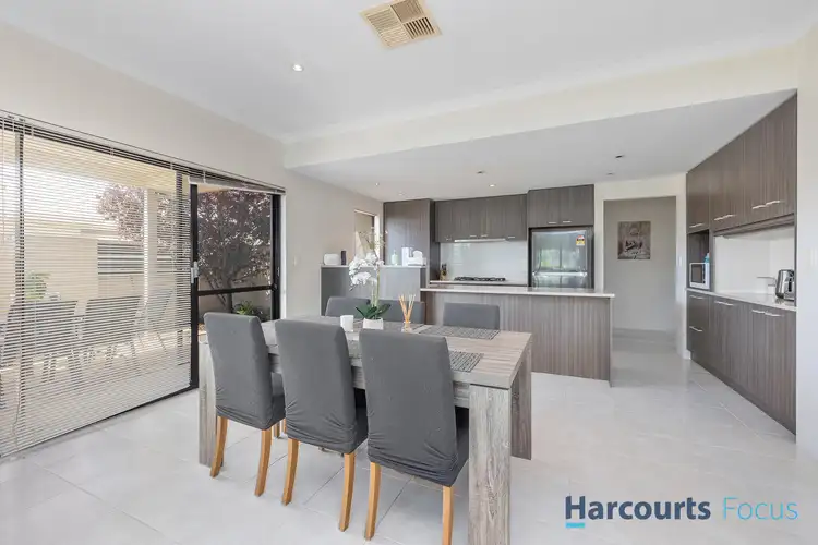 Sixth view of Homely house listing, 10 Beechwood Circle, Aveley WA 6069