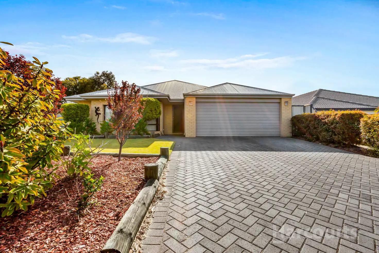 Main view of Homely house listing, 8 Longmeadow Vista, Meadow Springs WA 6210