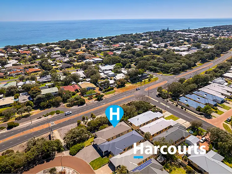 Second view of Homely house listing, 10 Flinders Crescent, Abbey WA 6280
