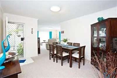 Sixth view of Homely unit listing, 2/199 Turpin Road, Labrador QLD