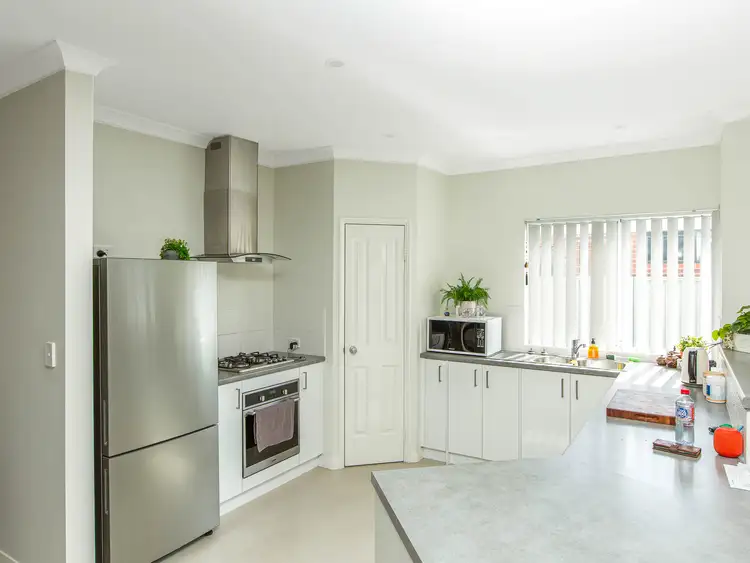 Fifth view of Homely unit listing, A/46 Thomas, East Bunbury WA 6230