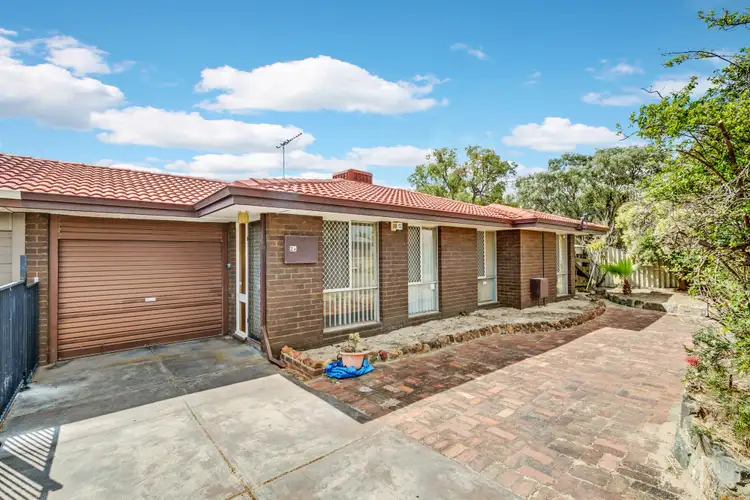 2a Kelly Road, Girrawheen WA 6064