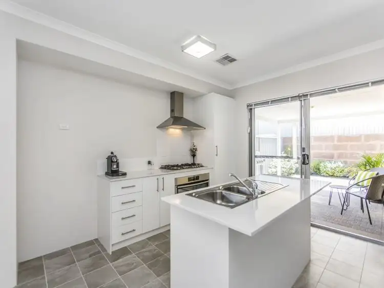 Seventh view of Homely house listing, 15 Davenport Approach, Wandi WA 6167