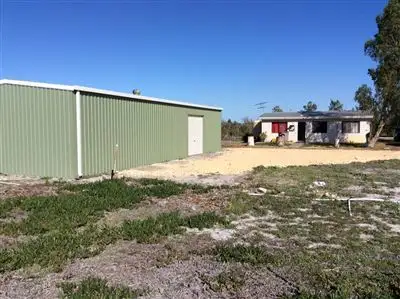 425 Sandringham Rd, Muckenburra WA 6503