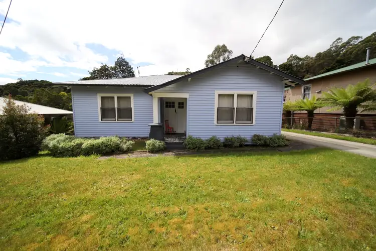 8 Somerset Street, Rosebery TAS 7470
