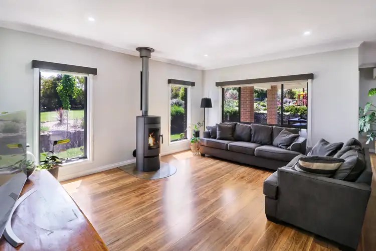 Sixth view of Homely house listing, 6 Oaksford Drive, Mansfield VIC 3722