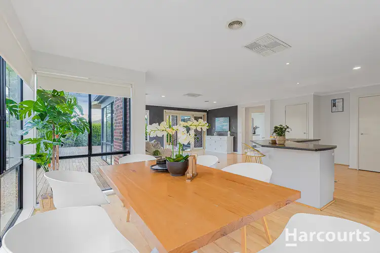 Sixth view of Homely house listing, 5 Osmington Circle, Narre Warren South VIC 3805