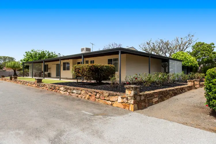 2 Kuyan Place, Gingin WA 6503