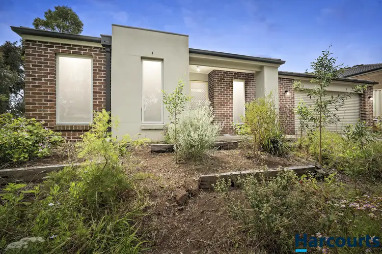 11 Shakespeare Avenue, Mount Helen VIC 3350