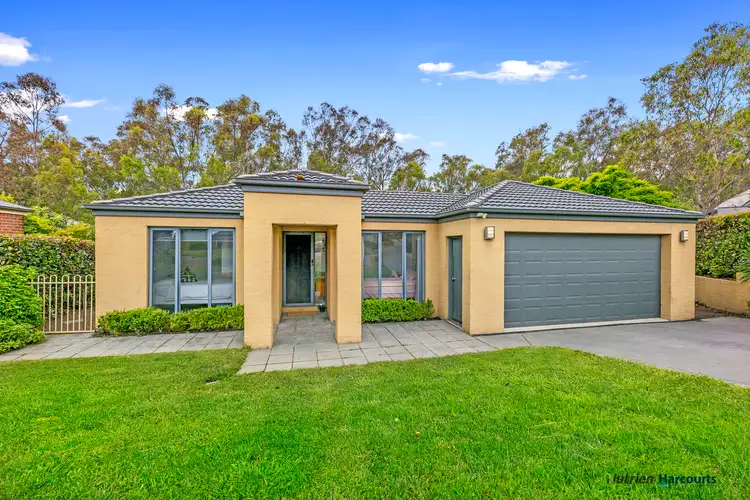 Second view of Homely house listing, 5 Wattleview Court, Alexandra VIC 3714