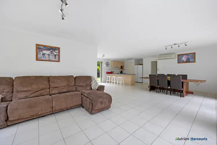Seventh view of Homely house listing, 5 Wattleview Court, Alexandra VIC 3714