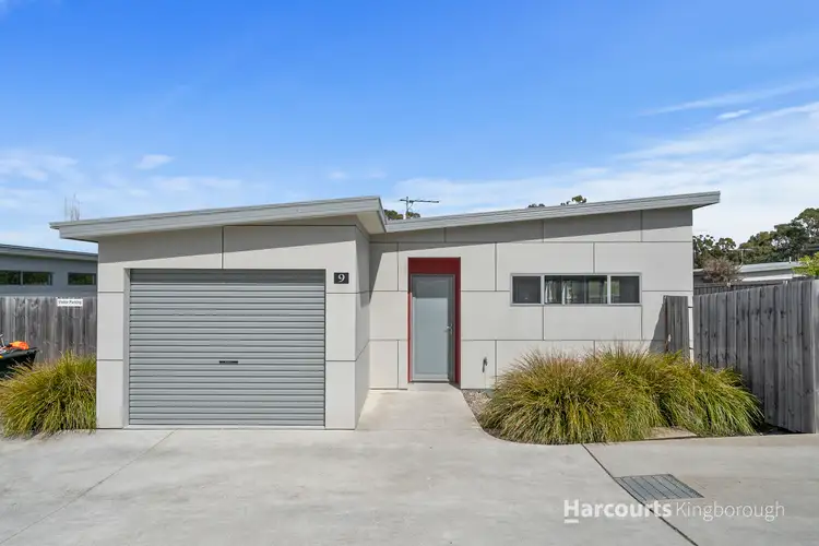 9/134 Burwood Drive, Blackmans Bay TAS 7052