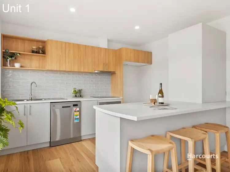2/5 Vera Place, Rokeby TAS 7019