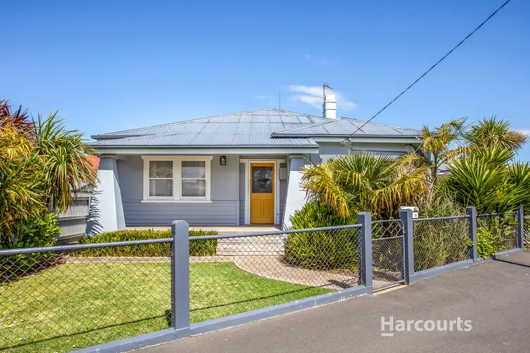 15 Victoria Street, Ulverstone TAS 7315