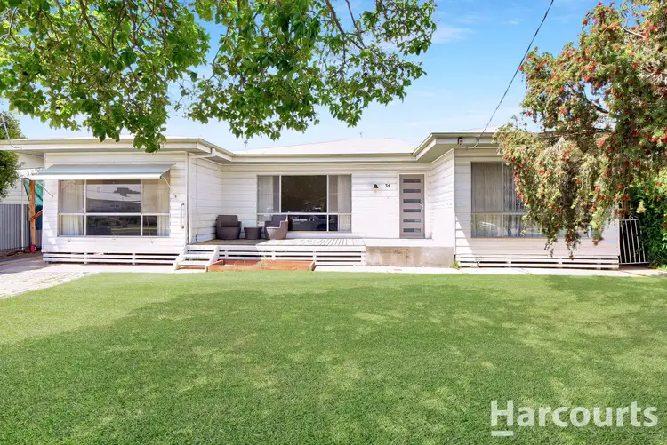 34 Gillespie Street, Horsham VIC 3400