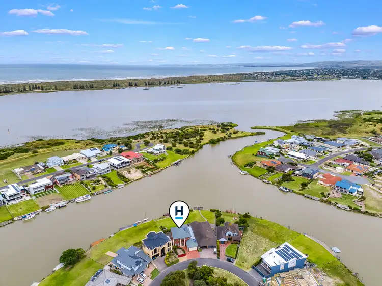 51 Prince Alfred Parade, Hindmarsh Island SA 5214