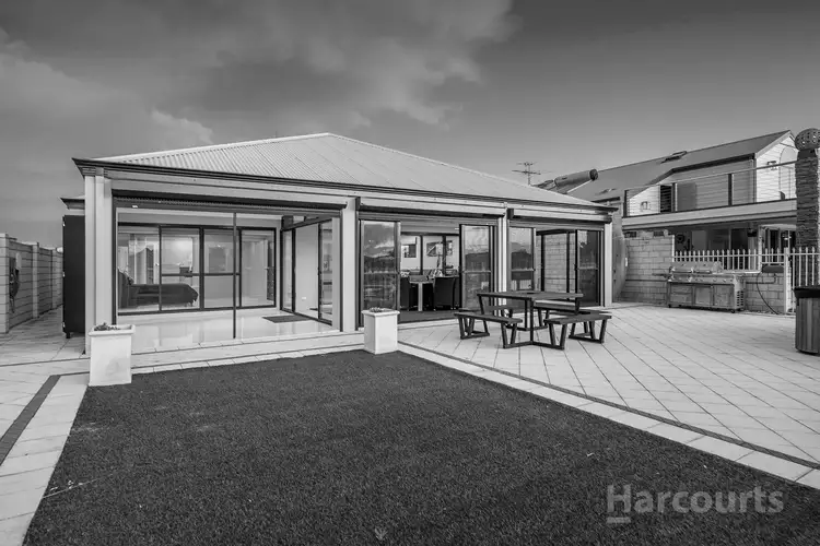 98 Murray Waters Boulevard, South Yunderup WA 6208