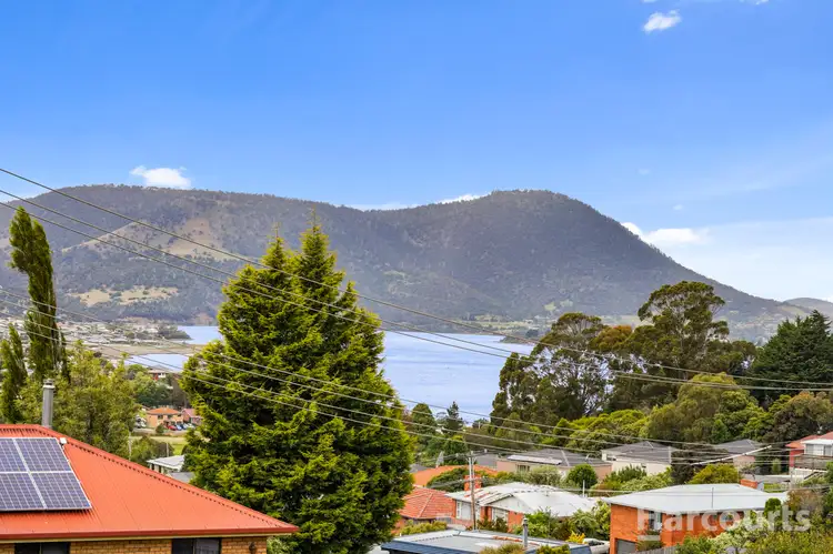 36 Sunshine Road, Austins Ferry TAS 7011