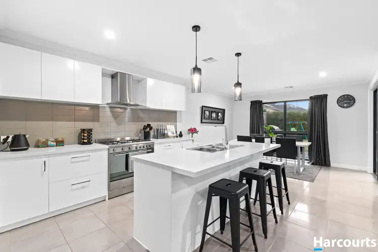 Fourth view of Homely house listing, 18 Leveret Way, Narre Warren South VIC 3805